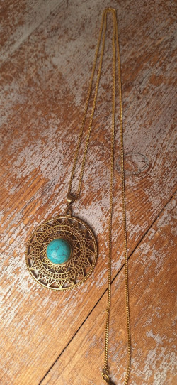 TAPE dorado, colgante