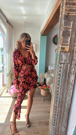 ANAT negro estampado, vestido asimétrico