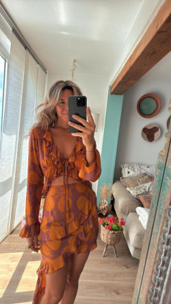 ANAT teja , vestido asimétrico