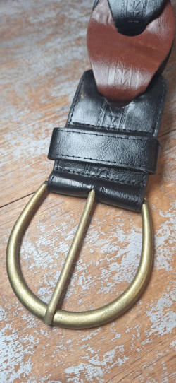 AFRODITA marrón/negro, cinturón de piel