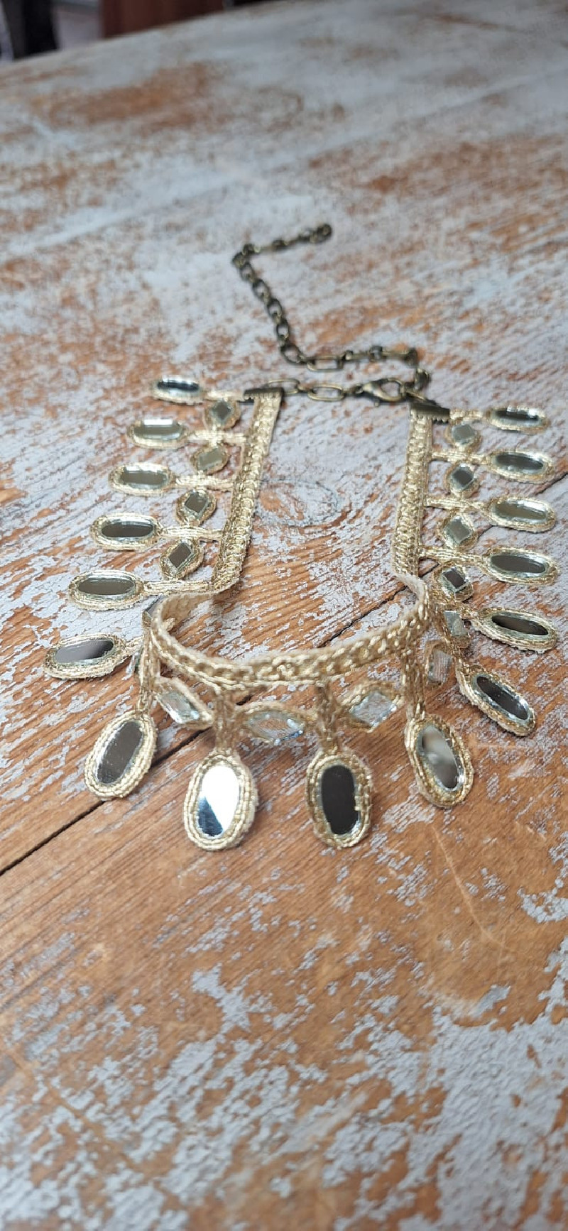 Madison, gargantilla