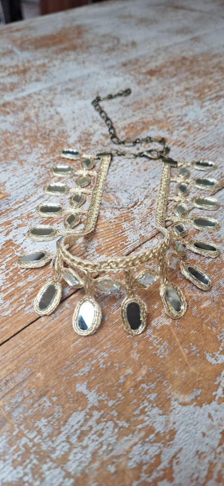 Madison, gargantilla