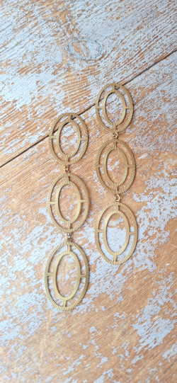 SIMOS dorado, pendientes