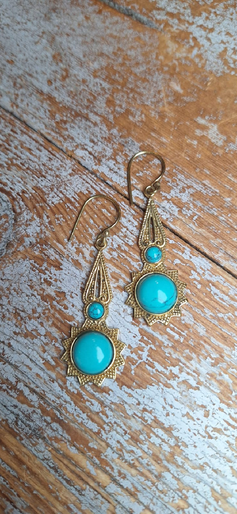 ANA dorados, pendientes