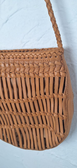 YATSE camel, bandolera