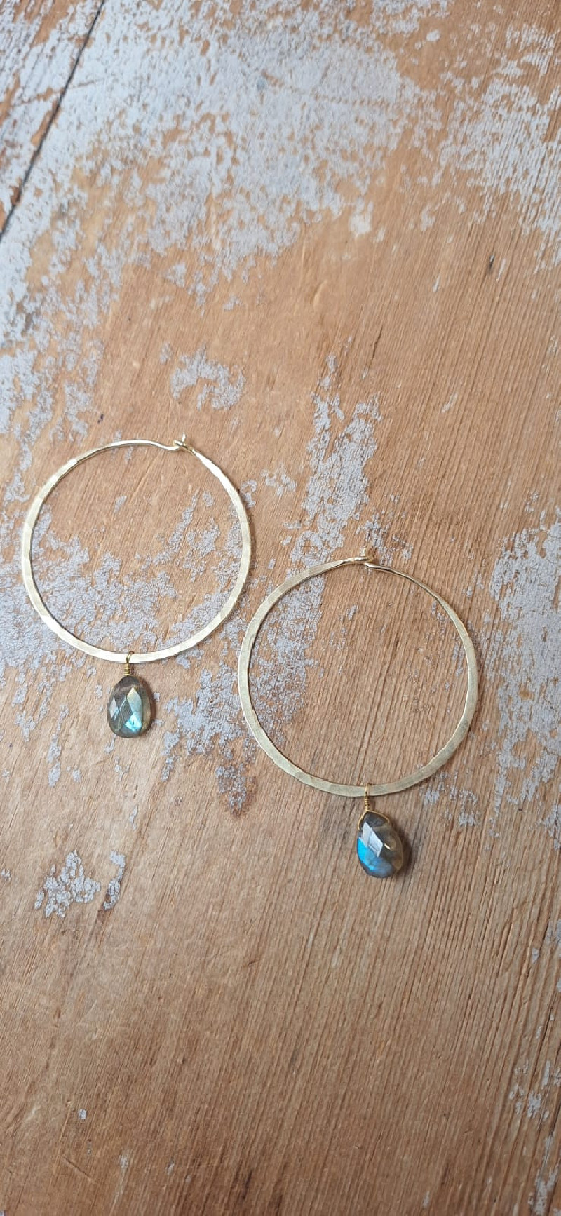 FLORA dorado, pendiente