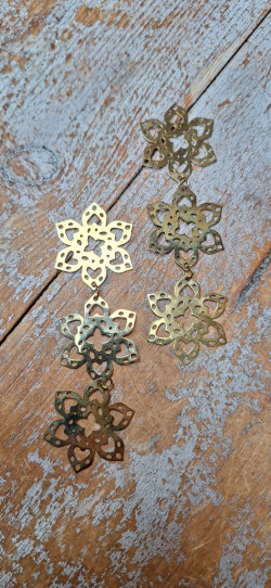 AXEL pendientes dorados