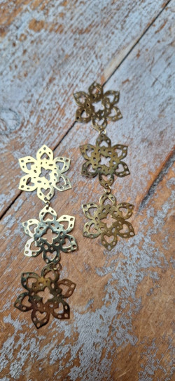 AXEL pendientes dorados