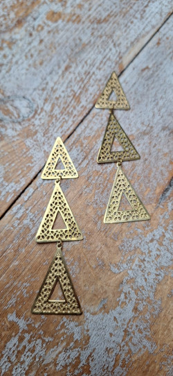 ANGLE pendientes dorados