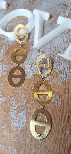 LOKI dorado, pendientes