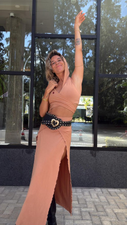 KURT camel, falda larga