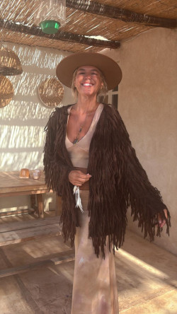 MOREIS  morada, chaqueta flecos