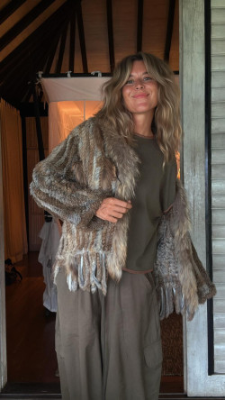 INDIVA,chaqueta de pelo PREVENTA